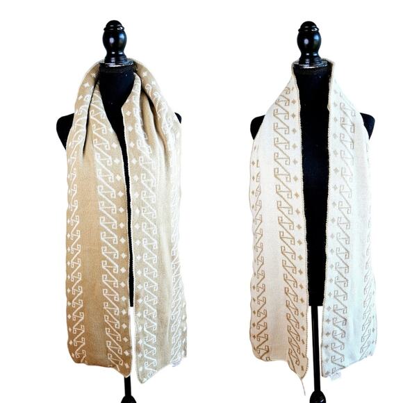 Vintage BETMAR New York Cream Tan Long Scarf Wrinkle Resistant Thick Durable - Picture 1 of 6